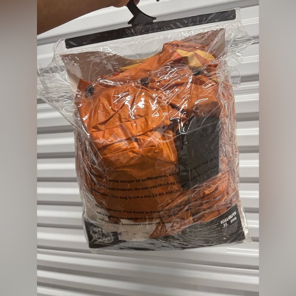 Adult Fall Guys Chicken Inflatable Costume - Picture 3 of 5